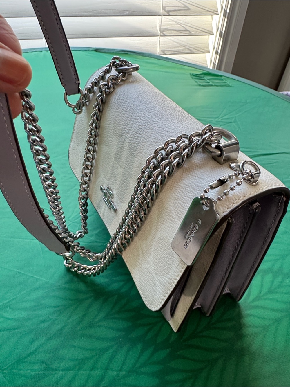 ❤️Very cute ❤️Coach Tan Signature Canvas Crossbody Satchel with Lilac Trim - Picture 16 of 17